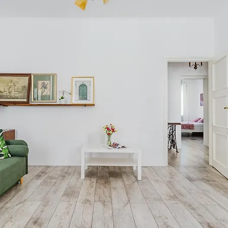 Shortstaypoland Mostowa Apartment Warsaw